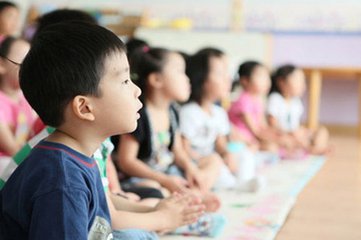 東莞孩子提高注意力有什么好的訓練<a href=http://www.hxaqd.com/zhuyili/1365.html target=_blank class=infotextkey>方法</a>？.jpg